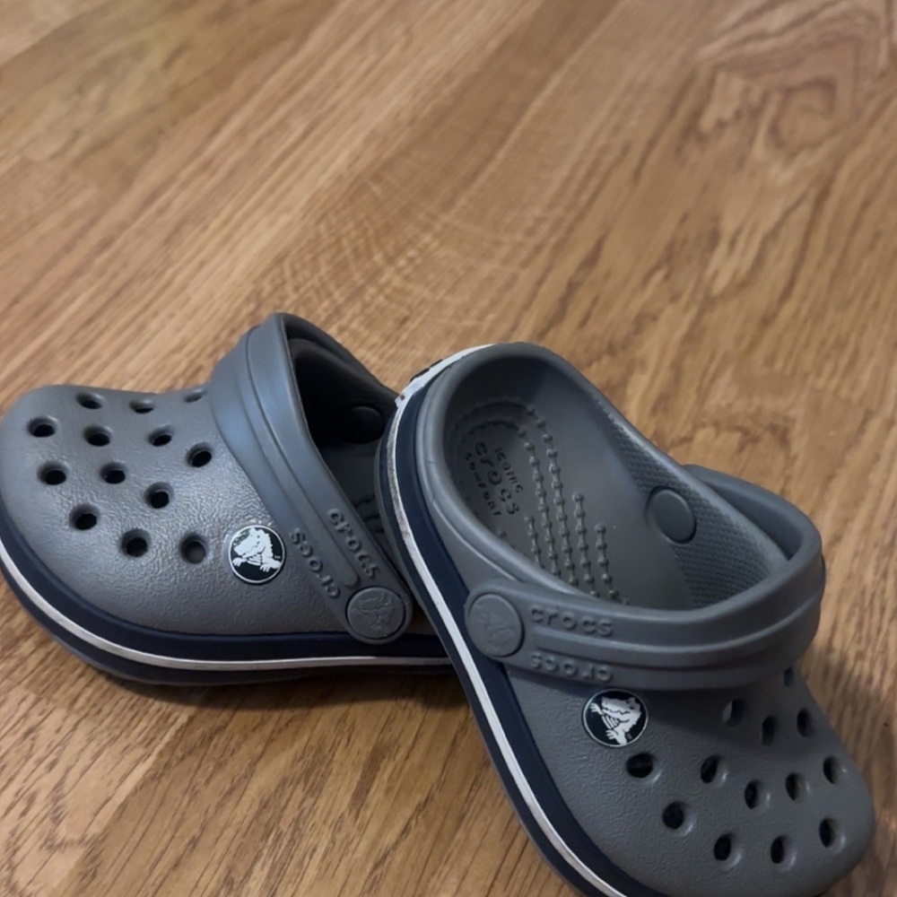 CROCS Classic Slate Clogs